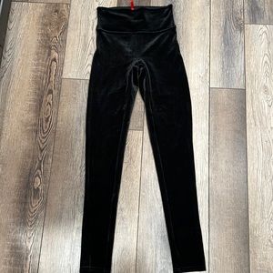 Spanx velvet leggings small